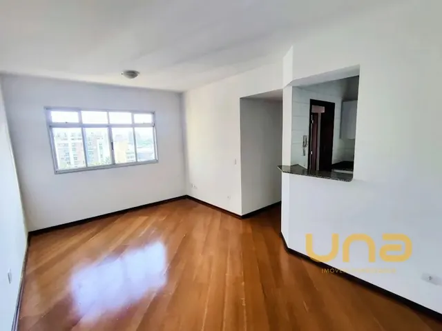 Apartamento 2 quartos e 2 banheiros, para alugar, no bairro CENTRO em Curitiba