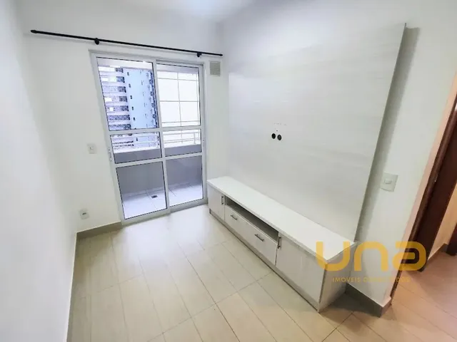 Apartamento 2 quartos e 1 banheiro, para alugar, no bairro CENTRO em Curitiba