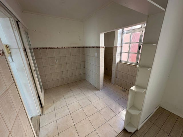 Apartamento com 55m² 3 quartos e 1 banheiro, à venda, no bairro Centro em Pelotas
