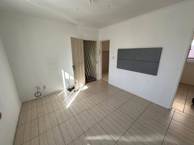 Apartamento com 55m² 3 quartos e 1 banheiro, à venda, no bairro Centro em Pelotas