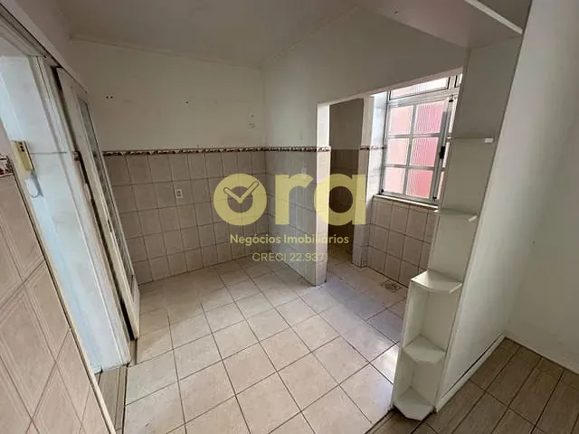 Apartamento com 55m² 3 quartos e 1 banheiro, à venda, no bairro Centro em Pelotas