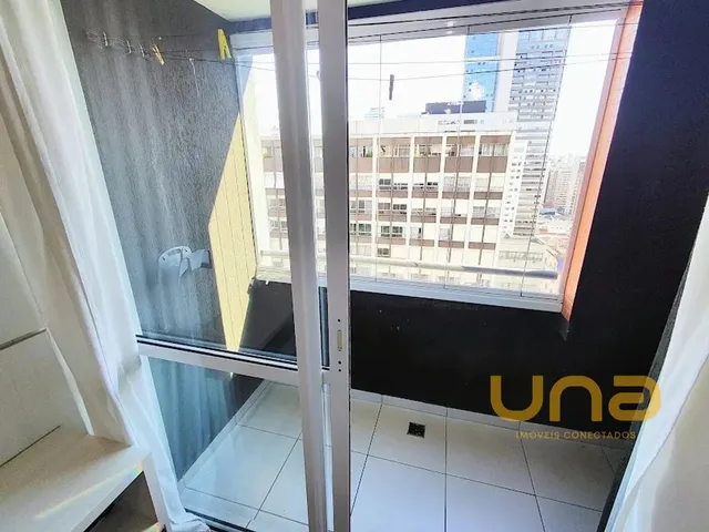 Apartamento 2 quartos e 1 banheiro, para alugar, no bairro CENTRO em Curitiba
