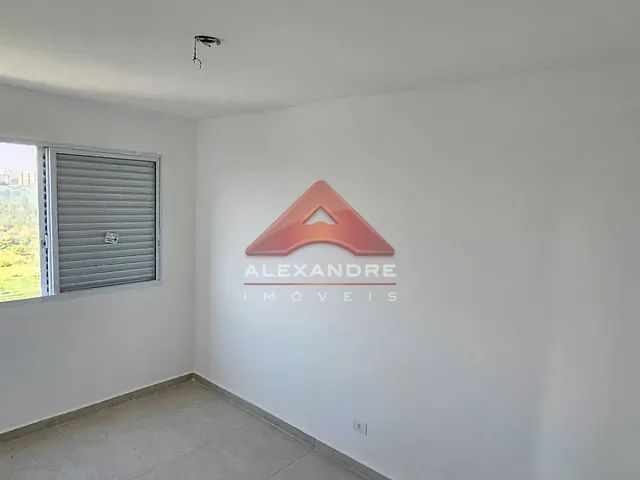 Apartamento 2 quartos e 1 banheiro, à venda, no bairro Vila Mascarenhas em São José dos Campos