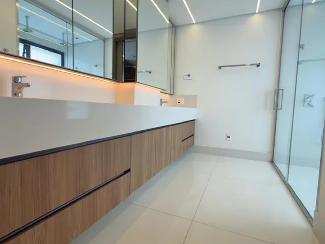 Apartamento 4 quartos e 6 banheiros, à venda ou para alugar, no bairro Alphaville Centro Industrial e Empresarial/Alphaville. em Barueri