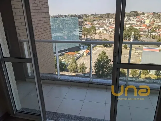 Apartamento 3 quartos e 2 banheiros, à venda, no bairro CRISTO REI em Curitiba