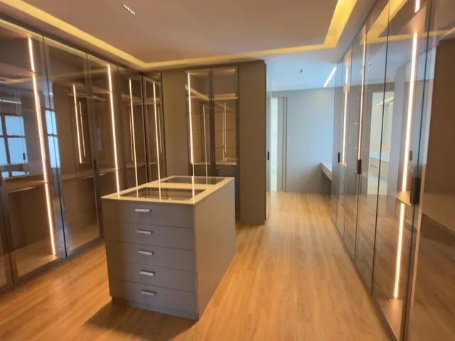 Apartamento 4 quartos e 6 banheiros, à venda ou para alugar, no bairro Alphaville Centro Industrial e Empresarial/Alphaville. em Barueri