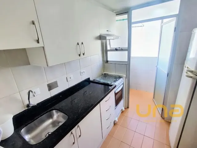 Apartamento 2 quartos e 1 banheiro, para alugar, no bairro CENTRO em Curitiba