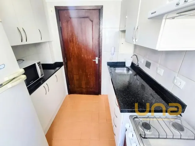 Apartamento 2 quartos e 1 banheiro, para alugar, no bairro CENTRO em Curitiba