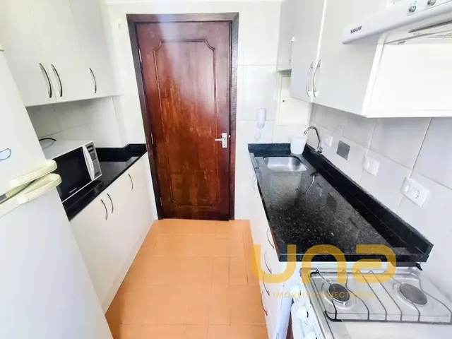 Apartamento 2 quartos e 1 banheiro, para alugar, no bairro CENTRO em Curitiba