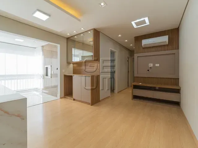Apartamento 3 quartos e 2 banheiros, à venda, no bairro Centro em Londrina