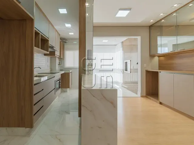 Apartamento 3 quartos e 2 banheiros, à venda, no bairro Centro em Londrina