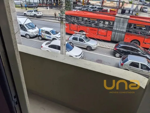 Apartamento 2 quartos e 1 banheiro, para alugar, no bairro AGUA VERDE em Curitiba