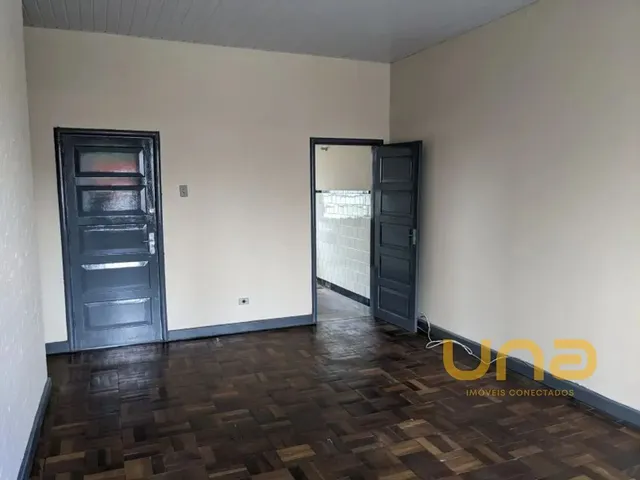 Apartamento 2 quartos e 1 banheiro, para alugar, no bairro AGUA VERDE em Curitiba