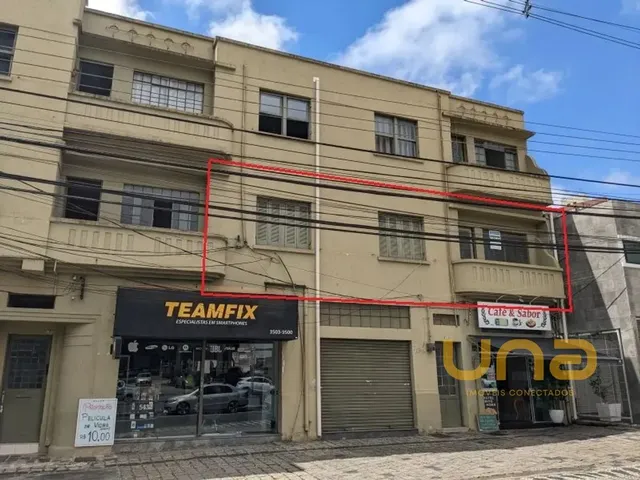 Apartamento 2 quartos e 1 banheiro, para alugar, no bairro AGUA VERDE em Curitiba