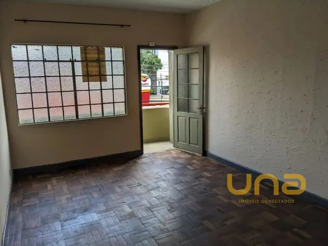 Apartamento 2 quartos e 1 banheiro, para alugar, no bairro AGUA VERDE em Curitiba