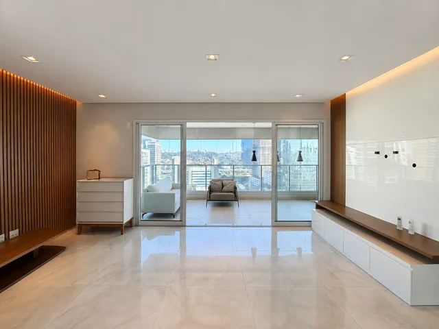 Apartamento 3 quartos e 5 banheiros, para alugar, no bairro Vila Gertrudes em São Paulo