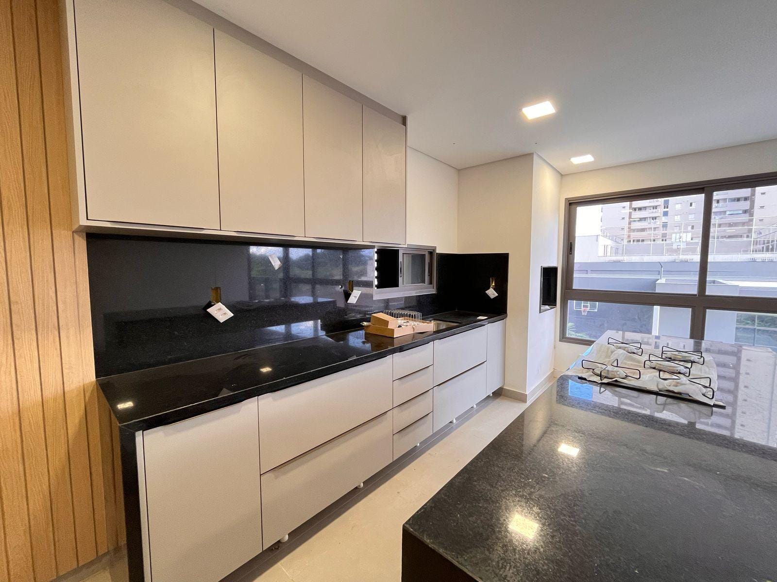 Apartamento, 3 quartos, 139 m² - Foto 1