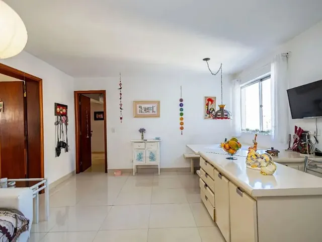 Apartamento 4 quartos e 3 banheiros, à venda, no bairro Água Verde em Curitiba