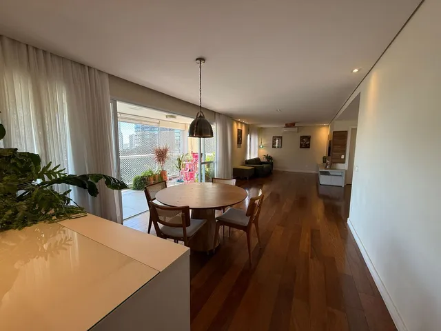 Apartamento com 181m² 4 quartos e 6 banheiros, à venda, no bairro Umuarama em Osasco
