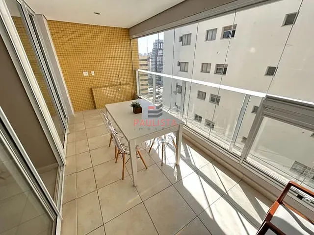 Apartamento 1 quarto e 1 banheiro, à venda ou para alugar, no bairro Bela Vista em São Paulo