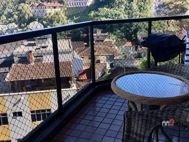 Apartamento 3 quartos e 1 banheiro, à venda, no bairro Saldanha Marinho em Petrópolis
