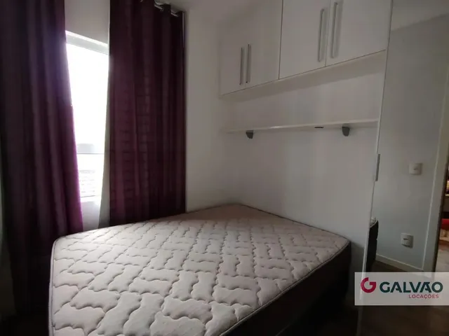 Apartamento 1 quarto e 1 banheiro, para alugar, no bairro Centro em Curitiba