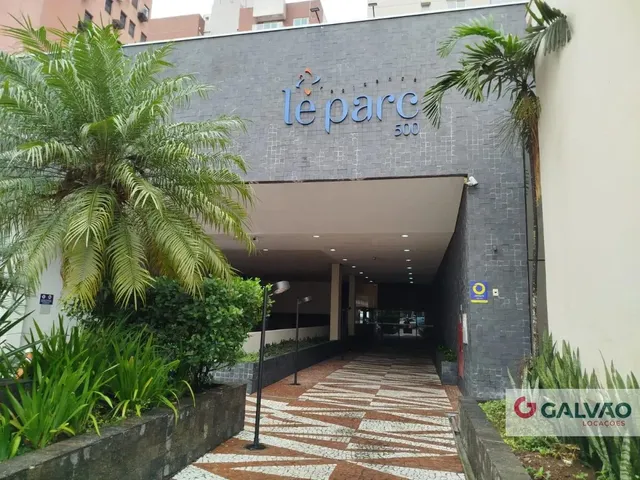 Apartamento 1 quarto e 1 banheiro, para alugar, no bairro Centro em Curitiba