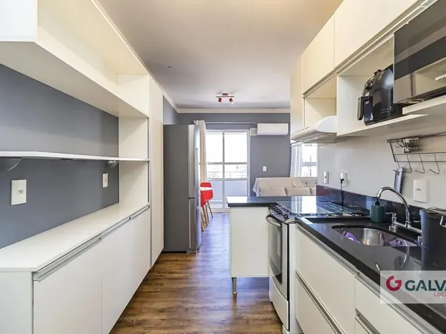 Apartamento 1 quarto e 1 banheiro, para alugar, no bairro Centro em Curitiba