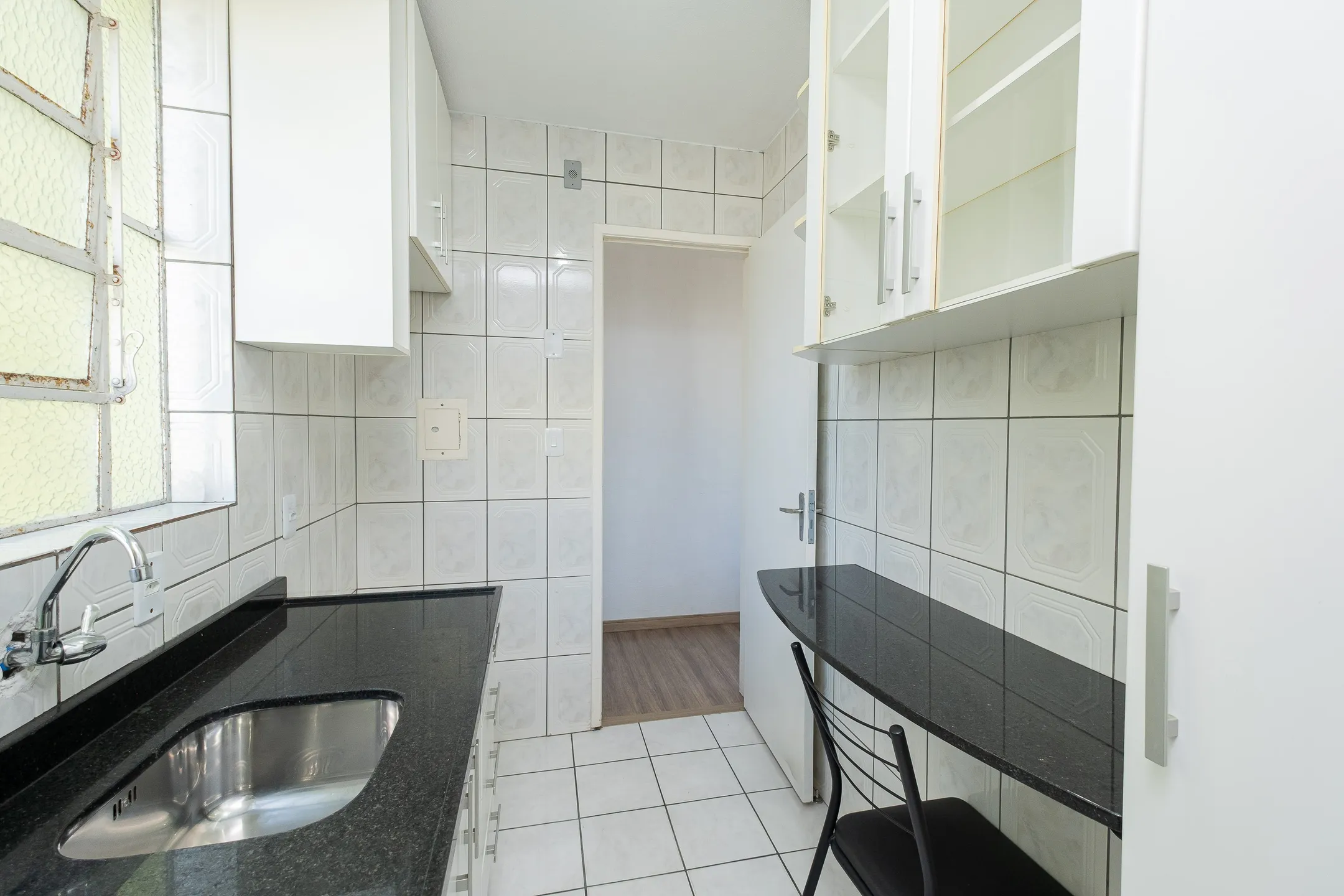 Apartamento 2 Quartos para Locação no Condomínio Adriano Gomes: Conforto e Tranquilidade no Fragata