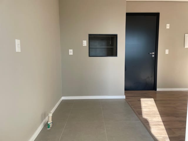 Apartamento 1 quarto e 1 banheiro, à venda, no bairro Parque Una em Pelotas