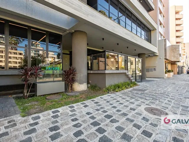 Apartamento 1 quarto e 1 banheiro, para alugar, no bairro Centro em Curitiba