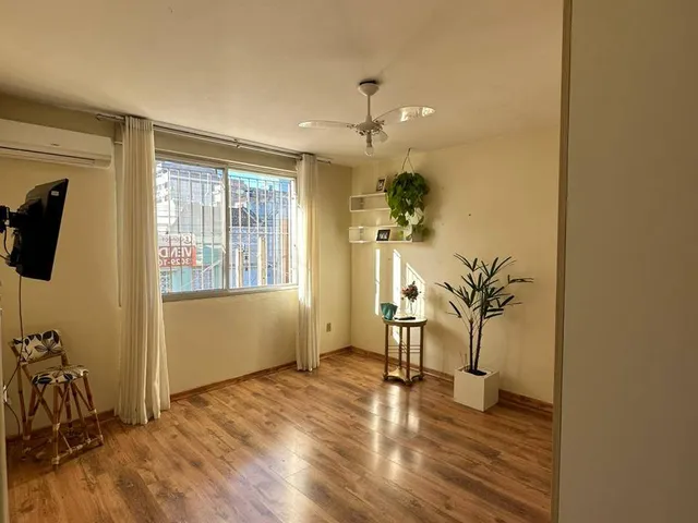 Apartamento com 115m² 3 quartos e 1 banheiro, à venda, no bairro Centro em Pelotas