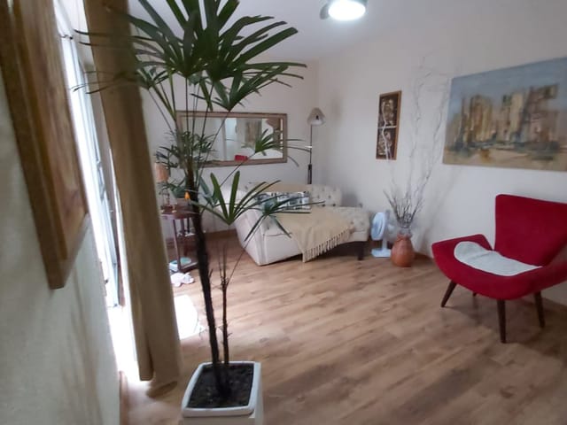 Apartamento com 115m² 3 quartos e 1 banheiro, à venda, no bairro Centro em Pelotas