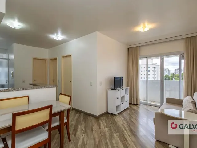 Apartamento 2 quartos e 1 banheiro, para alugar, no bairro Centro Cívico em Curitiba