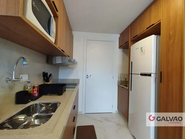 Apartamento 1 quarto e 1 banheiro, para alugar, no bairro Rebouças em Curitiba
