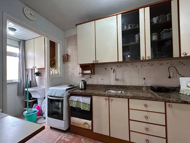 Apartamento com 56m² 2 quartos e 1 banheiro, à venda, no bairro Três Vendas em Pelotas