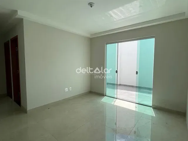 Apartamento com 140m² 3 quartos e 2 banheiros, à venda, no bairro Santa Mônica em Belo Horizonte