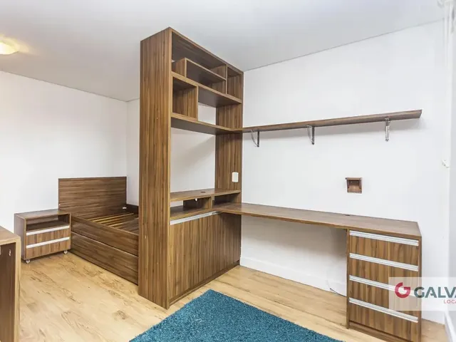Apartamento 1 quarto e 1 banheiro, para alugar, no bairro Rebouças em Curitiba