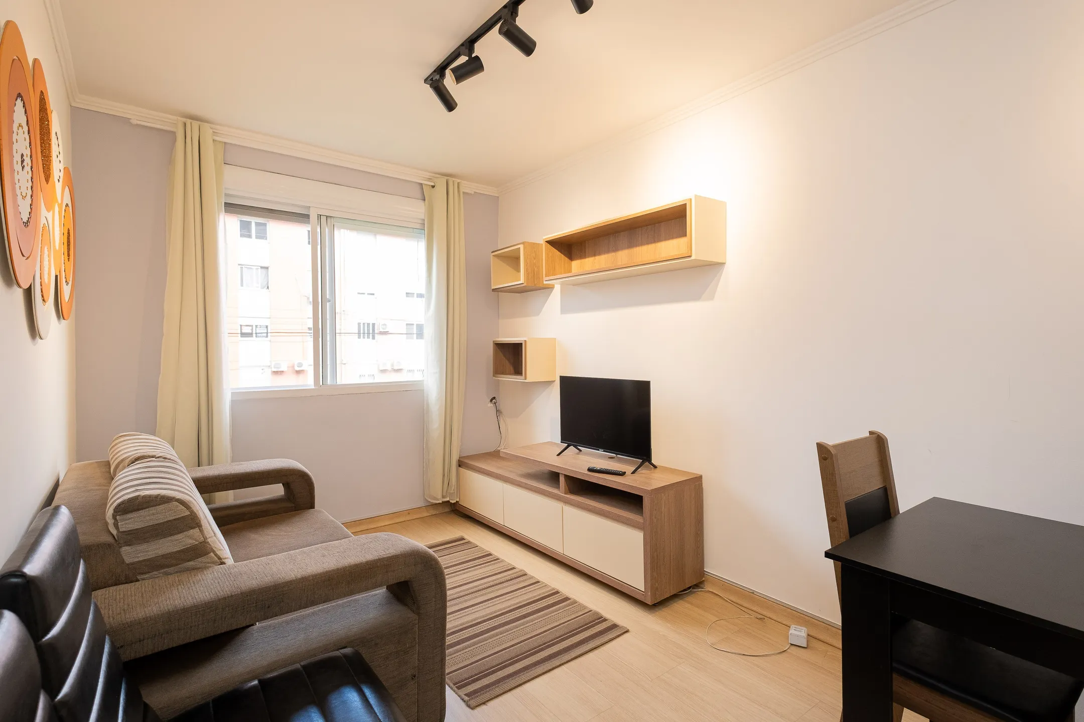 Apartamento de 1 Dormitório à Venda e Aluguel no Centro de Pelotas RS com Conforto, Praticidade, Excelente Localização e Ótima Oportunidade