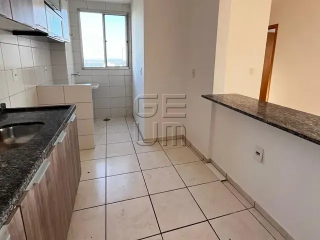 Apartamento 3 quartos e 2 banheiros, à venda ou para alugar, no bairro Terra Bonita em Londrina