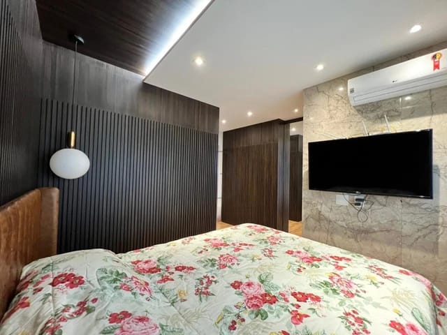 Apartamento com 239m² 3 quartos e 2 banheiros, à venda, no bairro Gleba Palhano em Londrina