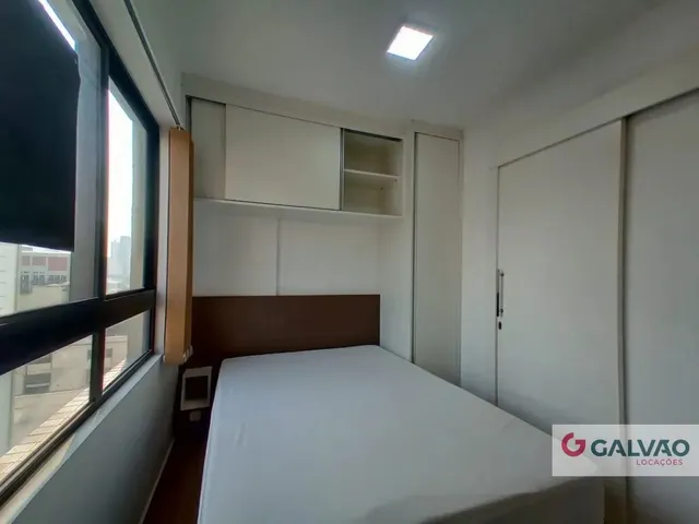 Apartamento 1 quarto e 1 banheiro, para alugar, no bairro Centro em Curitiba