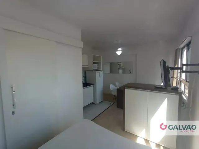 Apartamento 1 quarto e 1 banheiro, para alugar, no bairro Centro em Curitiba