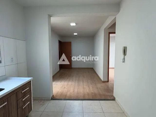Apartamento com 51m² 2 quartos e 1 banheiro, à venda, no bairro Uvaranas em Ponta Grossa