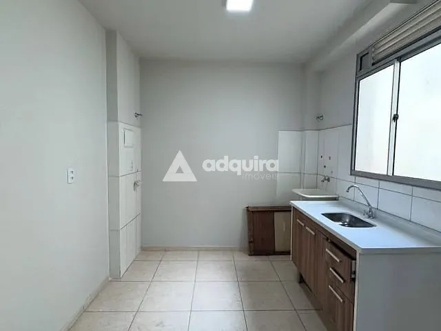 Apartamento com 51m² 2 quartos e 1 banheiro, à venda, no bairro Uvaranas em Ponta Grossa