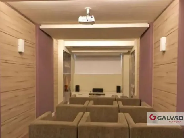 Apartamento 1 quarto e 1 banheiro, para alugar, no bairro Centro em Curitiba