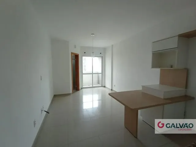 Apartamento 1 quarto e 1 banheiro, para alugar, no bairro Centro em Curitiba