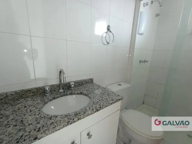 Apartamento 1 quarto e 1 banheiro, para alugar, no bairro Centro em Curitiba