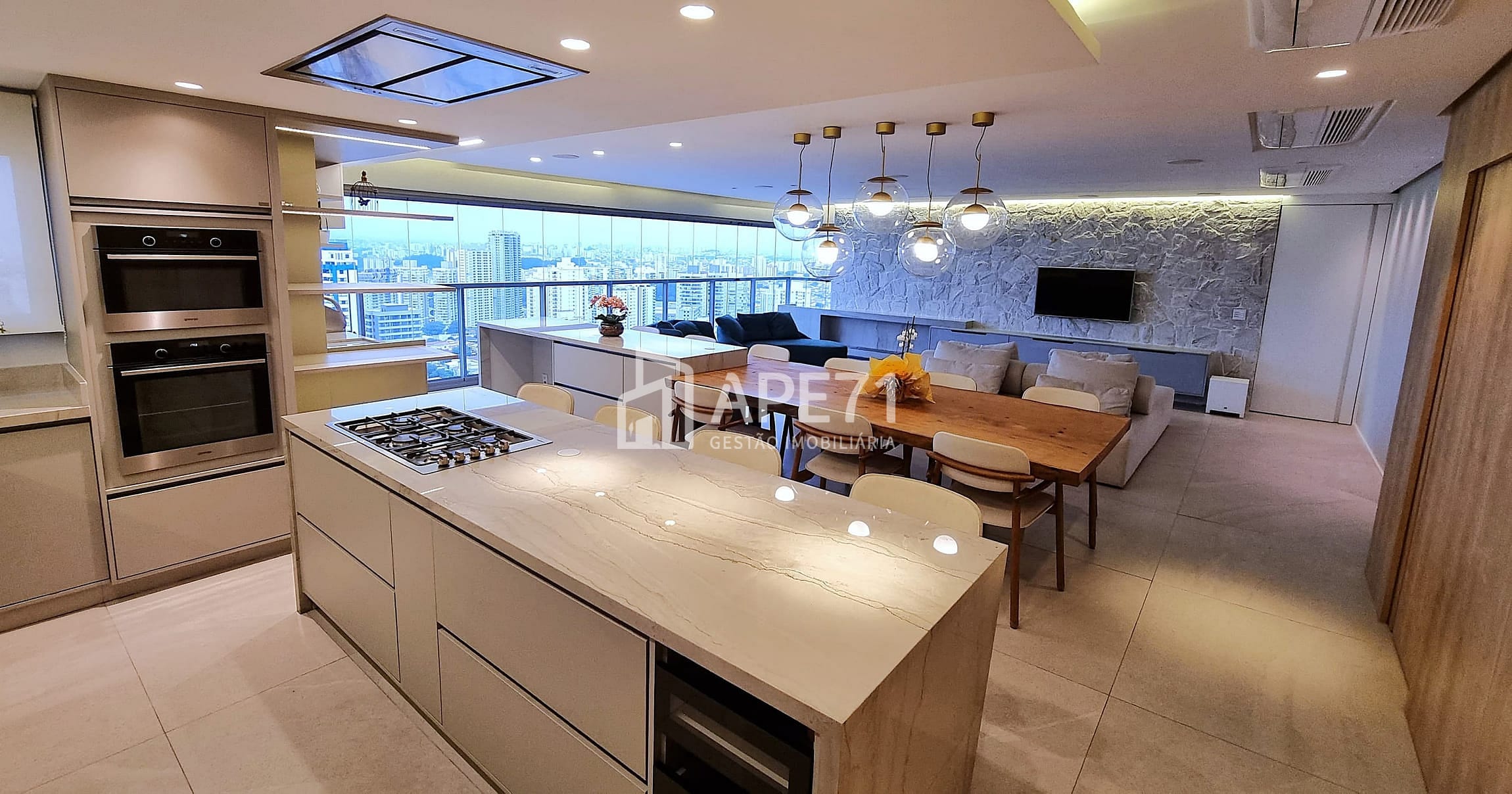 Apartamento à venda com 2 quartos, 162m² - Foto 1