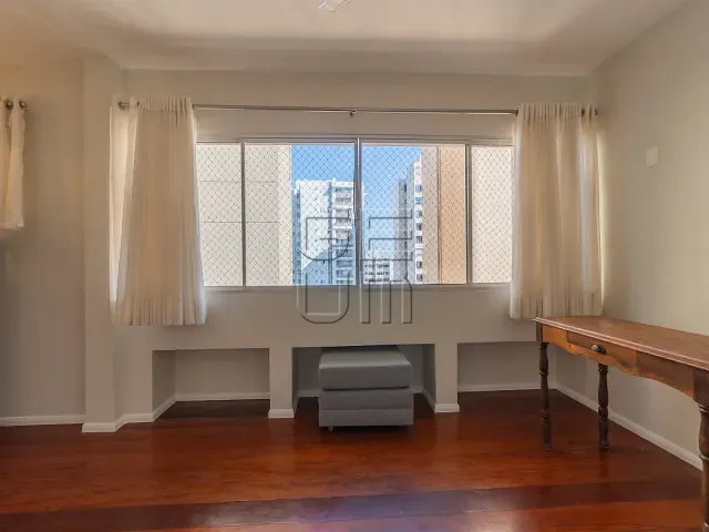 Apartamento com 135m² 3 quartos e 3 banheiros, à venda, no bairro Centro em Londrina